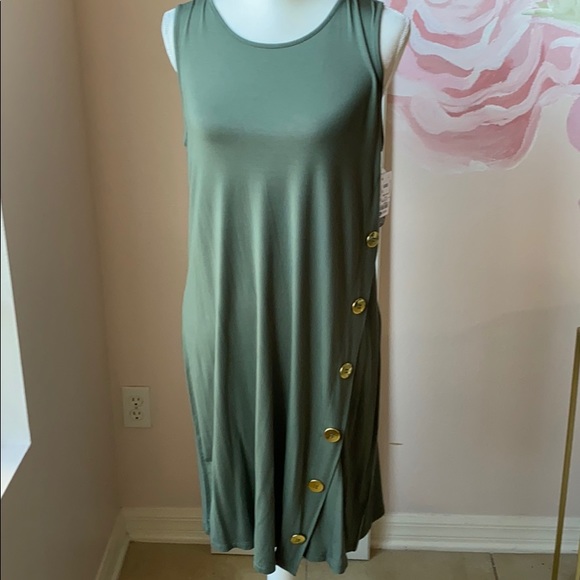 Sleeveless Midi Dress - Picture 1 of 6